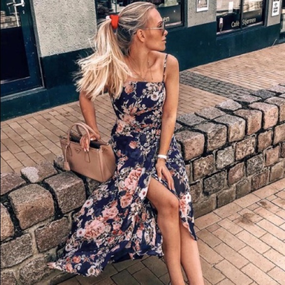 NWT LULUS floral high/low dress.